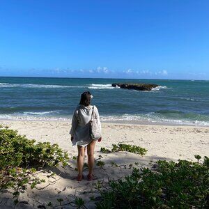 Meet your Posher, Desi